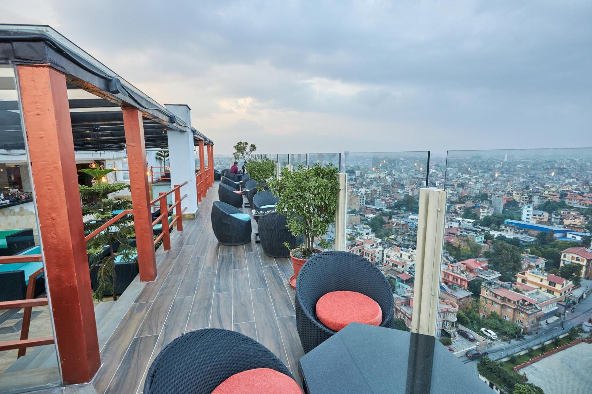 Hotel Crowne Imperial Kathmandu Bagian luar foto