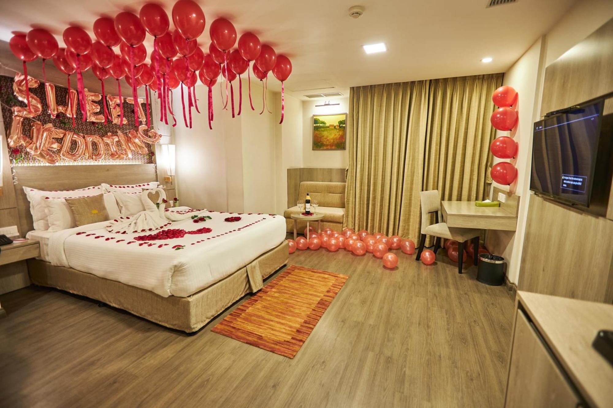 Hotel Crowne Imperial Kathmandu Bagian luar foto