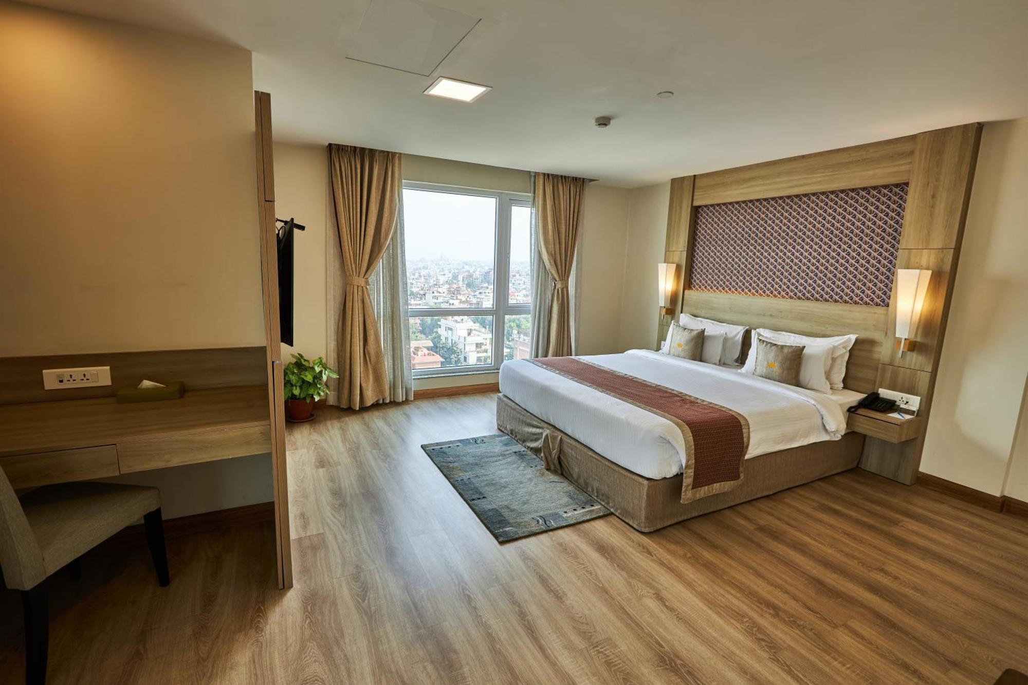 Hotel Crowne Imperial Kathmandu Bagian luar foto
