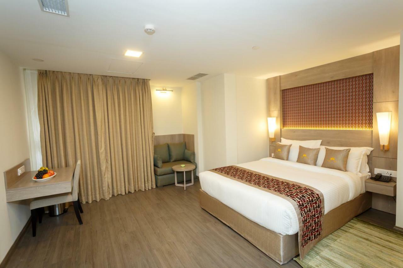 Hotel Crowne Imperial Kathmandu Bagian luar foto