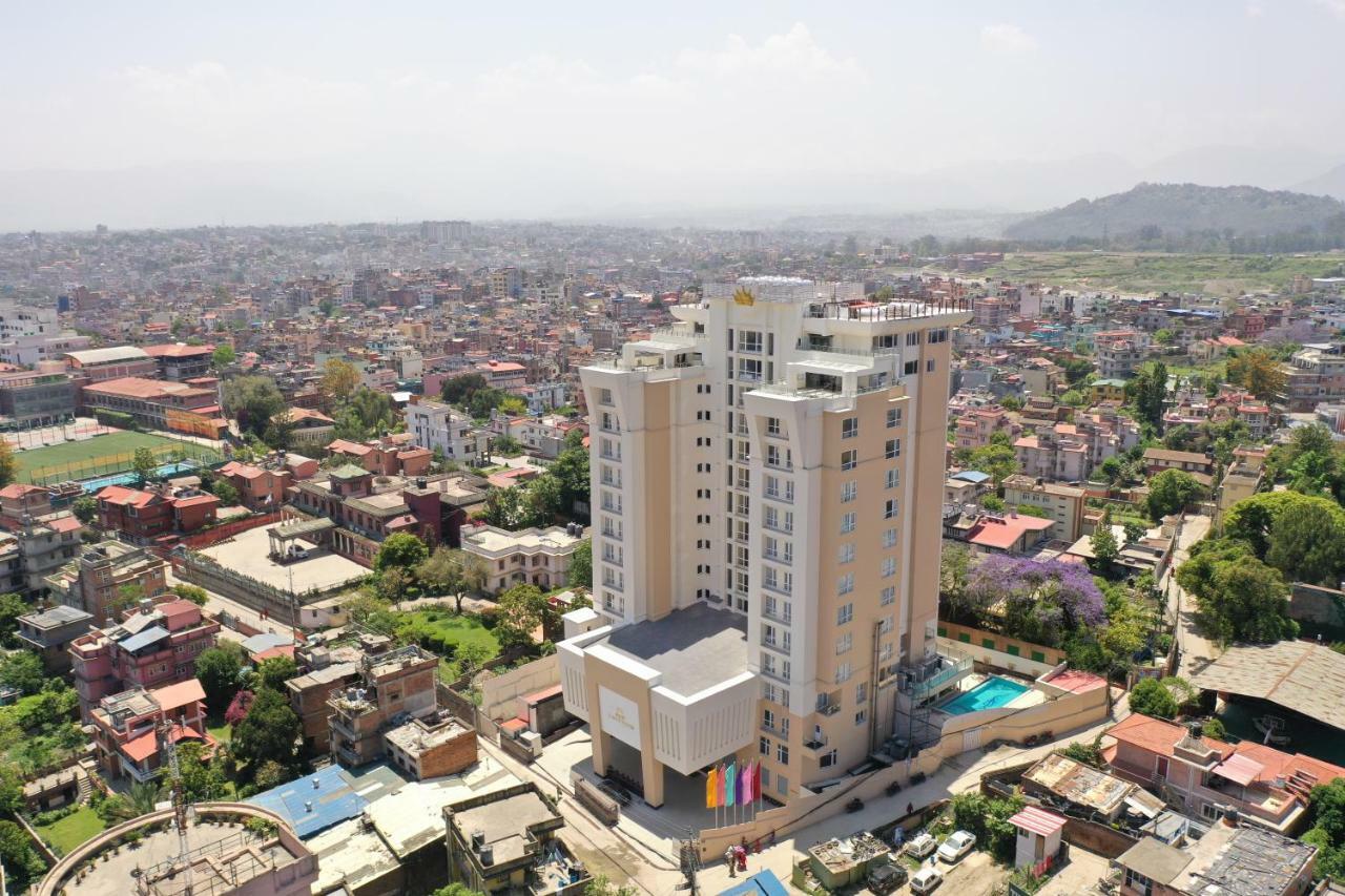 Hotel Crowne Imperial Kathmandu Bagian luar foto