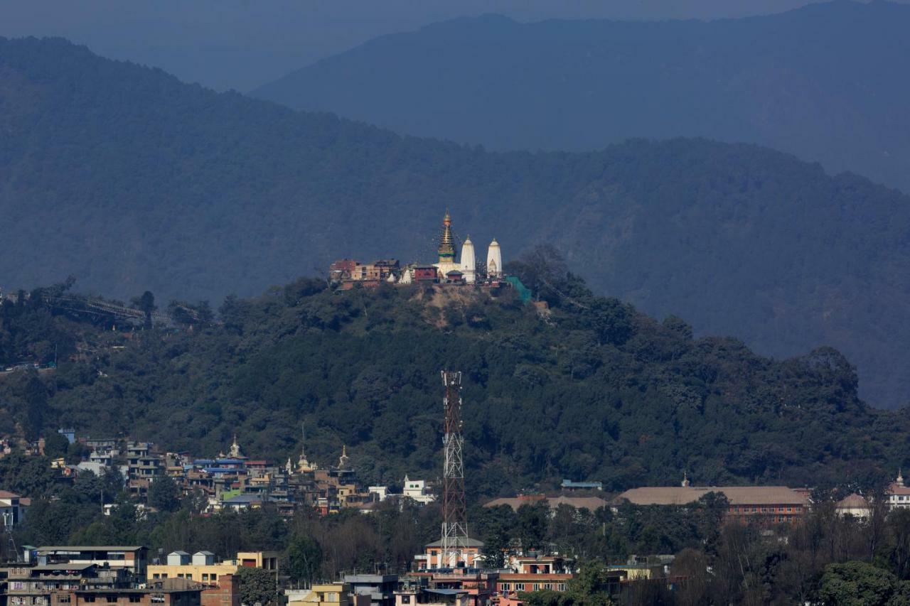 Hotel Crowne Imperial Kathmandu Bagian luar foto