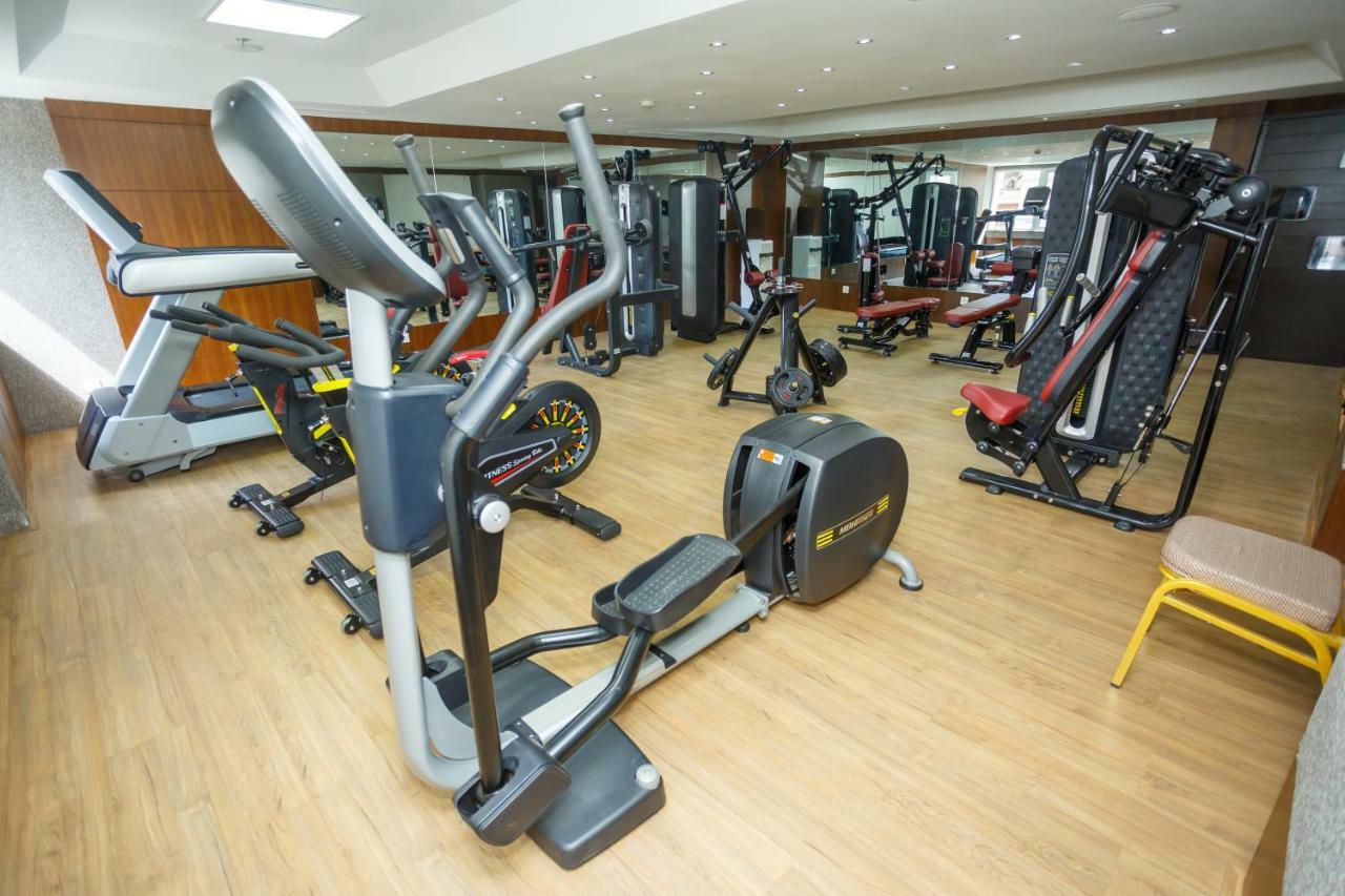 Hotel Crowne Imperial Kathmandu Bagian luar foto