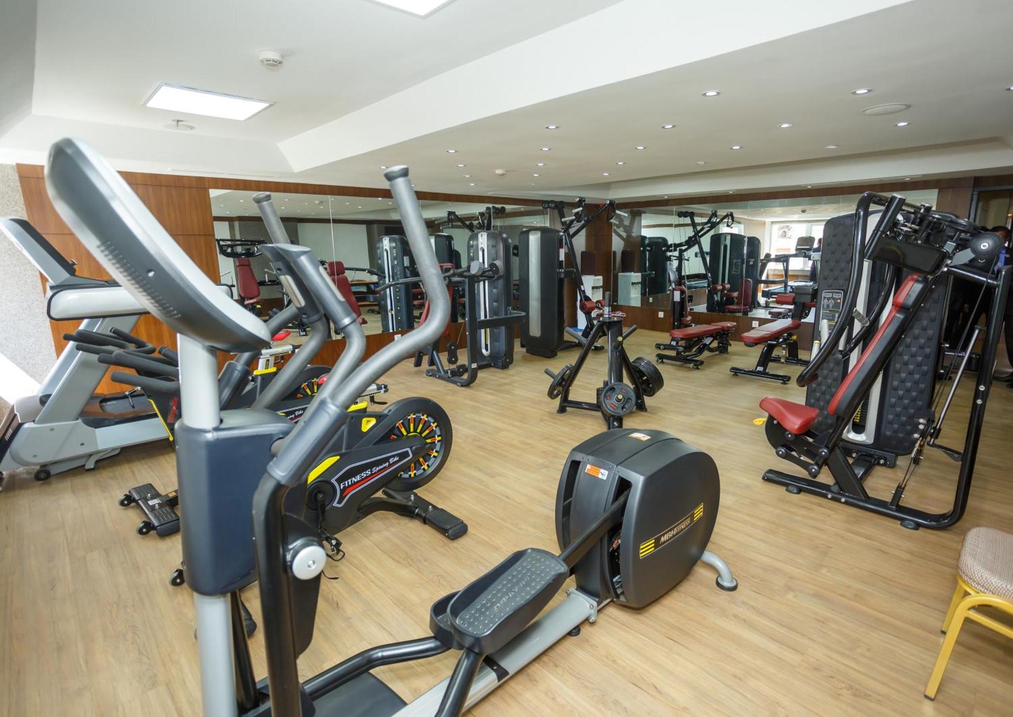 Hotel Crowne Imperial Kathmandu Bagian luar foto